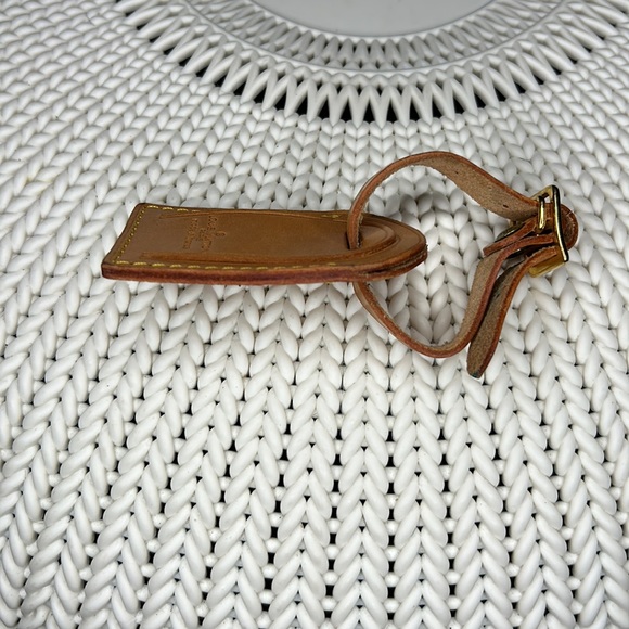 Louis Vuitton Luggage Tag - Picture 5 of 6